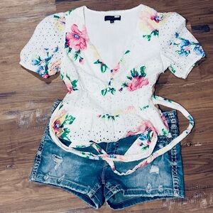 Slate & Willow Whimsical and Romantic White Floral Eyelet Blouse